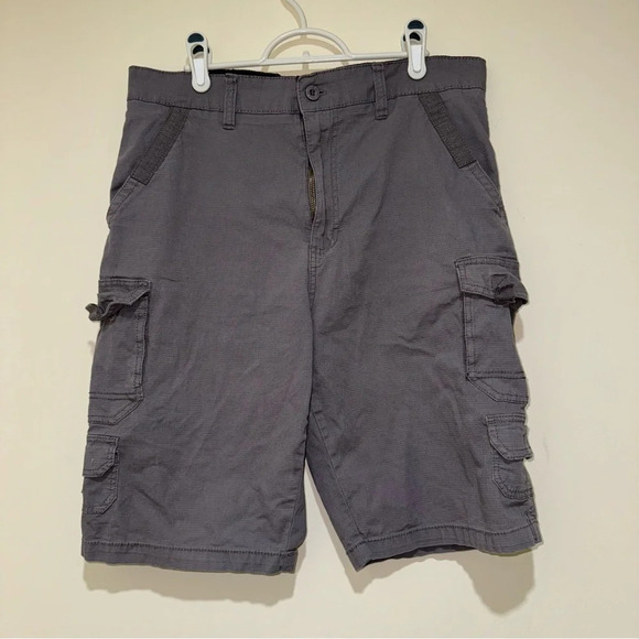 Men’s Y2K Beverly Hills Polo Club Brand  Grey Colour Cargo Style Shorts Size 32 - Picture 1 of 11
